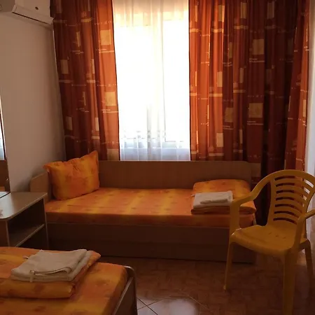 Къща за гости Villas *